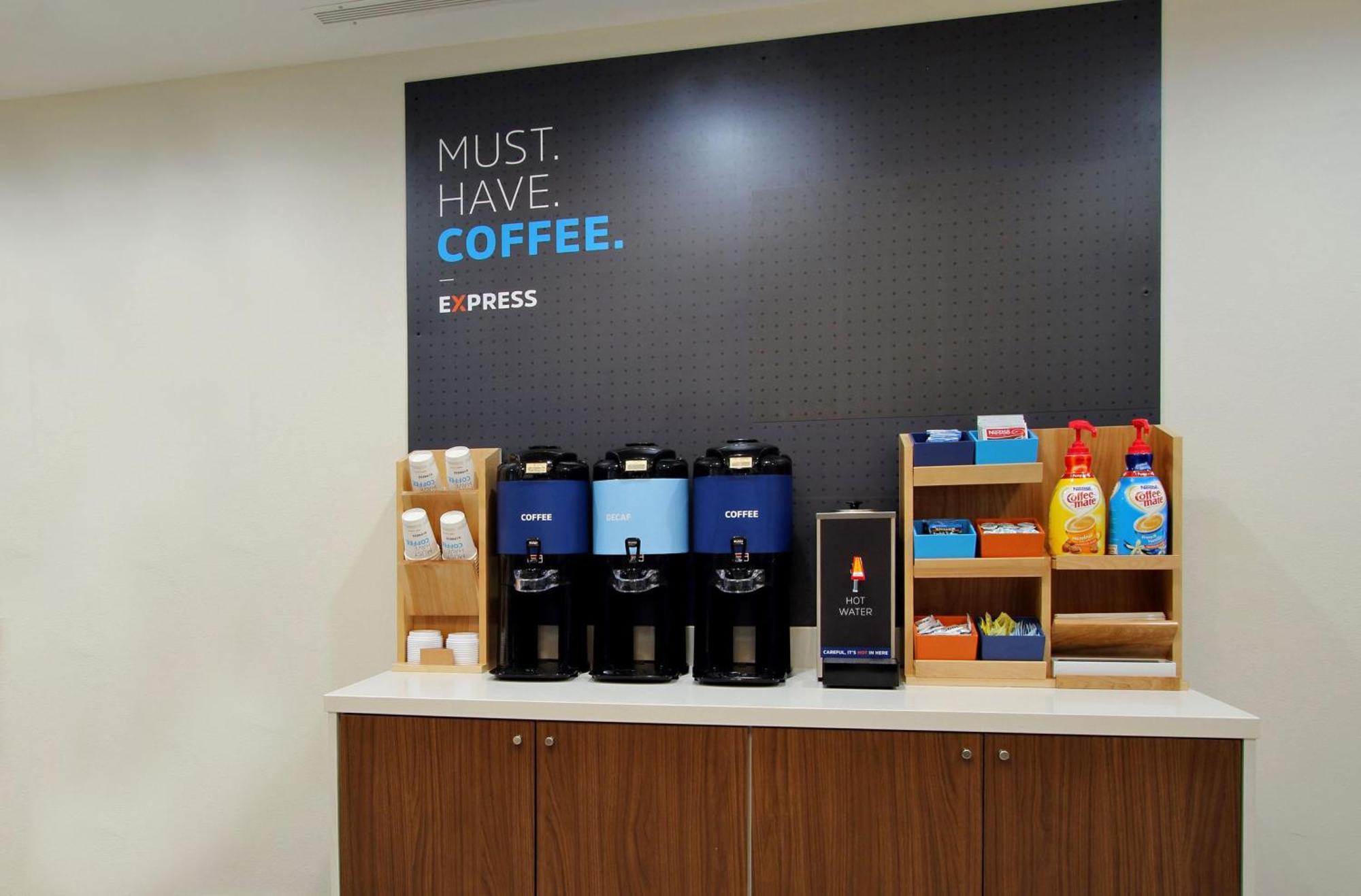 利斯堡康福特套房酒店 外观 照片
